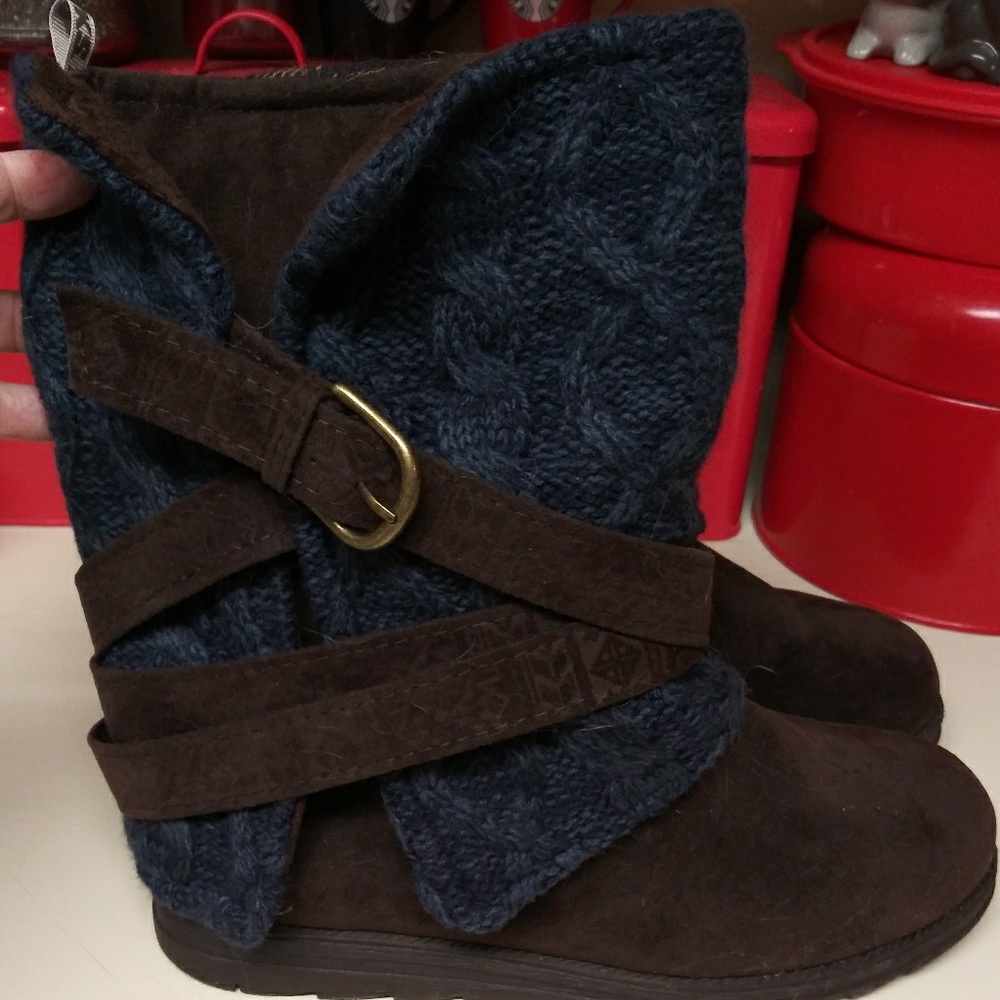 MukLuks Boots